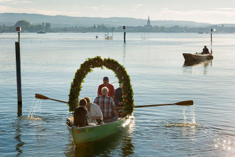 Moos 0261-2017, Mooser Wasserprozession vor Radolfzeller Muenste
