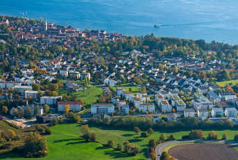 Überlingen 2914-2018, Luftaufnahme Schättlisberg und Stadt mit