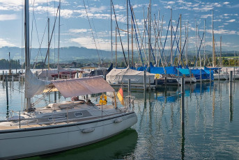 Arbon 0068-2019, Segelboote im Jachthafen