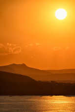 Mannenbach 0086-2020, Hegauvulkane im Sonnenuntergang