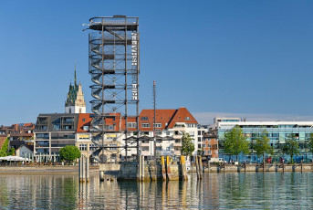 Friedrichshafen 1969-2020, Hafeneinfahrt vom Wasser aus