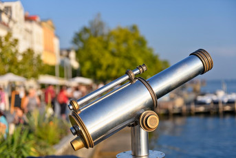 Überlingen 4282-2020, Fernrohr an der Promenade
