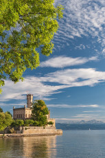 Langenargen 0169-2010, Schloss Montfort und Blick zu den Alpen