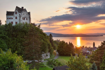 Mannenbach 0009-2023 HDR, Schloss Salenstein und Untersee in der
