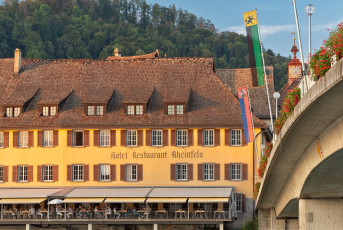 Stein am Rhein 0418-2023, Rheinbrücke mit Restaurant Rheinfels