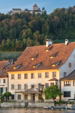 Stein am Rhein 0420-2023, Schiffsländi und Burg Hohenklingen