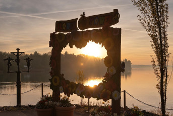Mainau 2334-2024, Morgenstimmung am Schwedenkreuz