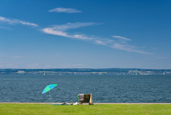 Meersburg 2217-2024, Liegewiese Uferpromenade