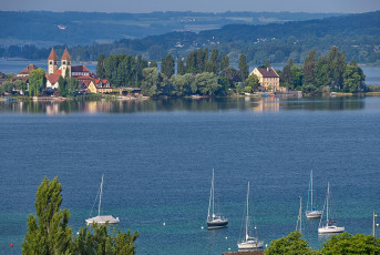Allensbach 0556-2025, Blick vom Höhrenberg auf Reichenau mit Ki