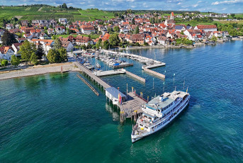 Hagnau 1771-2025, Luftaufnahme Landestelle und neuer Westhafen D