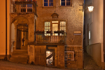 Überlingen 5024-2025 B, Krummebergstrasse 16 bei Nacht