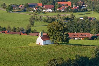 Amtzell 0001-2014, Luftaufnahme Heilig-Kreuz-Kapelle