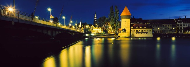 Konstanz, Rheinbrücke bei Nacht B