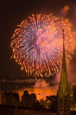 Konstanz 0606-2012, Feuerwerk beim Seenachtsfest vom Münster au
