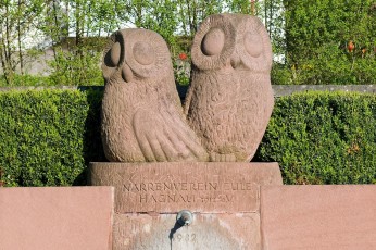 Hagnau 132-2008 B, Narrenbrunnen