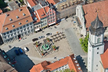 Lindau 1115-2013, Luftaufnahme Marktplatz mit Münster Unserer L