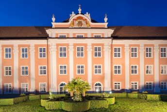 Meersburg 1506-2015, Neues Schloss in der Abenddämmerung