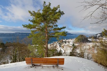 Sipplingen 0626-2012, Winterlicher Blick von der Burghalde auf O