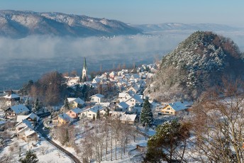 Sipplingen 0665-2012, Winterlicher Blick von der Burghalde auf O