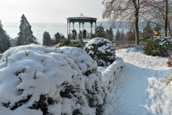 Überlingen 1782-2014, Verschneiter Pavillon im Stadtgarten