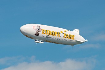 Friedrichshafen 1322-2016, Zeppelin NT im Flug