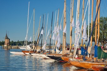Konstanz 1424-2017, Boote im Hafen bei der Internationalen Boden