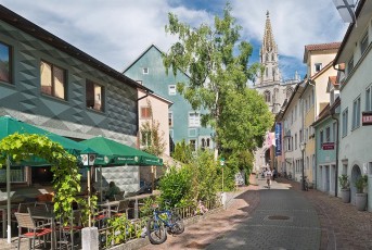 Konstanz 1486-2017, Katzgasse mit Blick zum Muenster