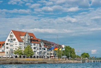 Friedrichshafen 1427-2018, Gondelhafen und Antoniuseck vom Wasse