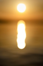 Überlingen 4421-2021 ICM, Sonnenuntergangsspiegelung im Wasser